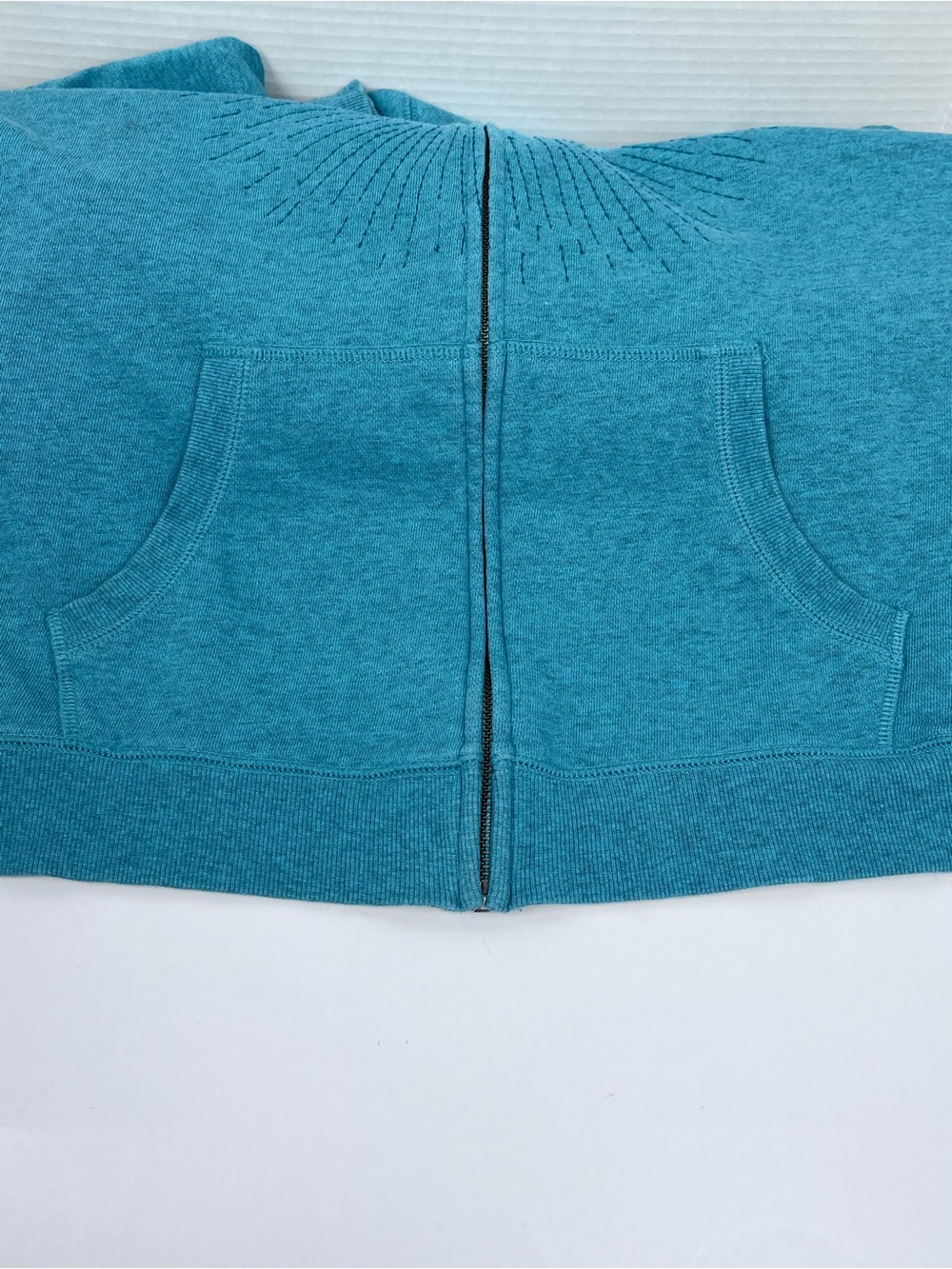 Life is Good Women's Relaxed Fit Full Zip Hooded Jacket with Heart Size L - Picture 9 of 12